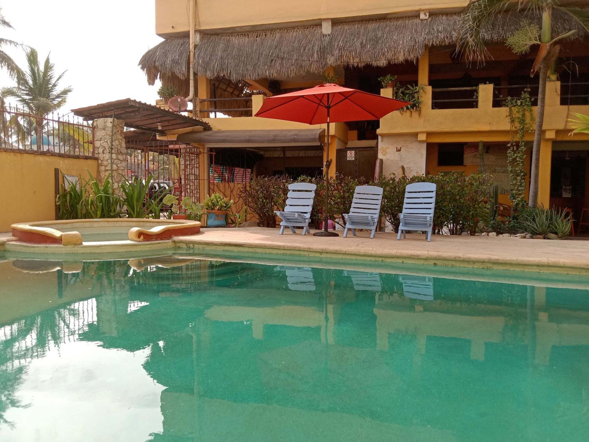 Hotel Papaya Surf Пуэрто-Эскондидо Экстерьер фото